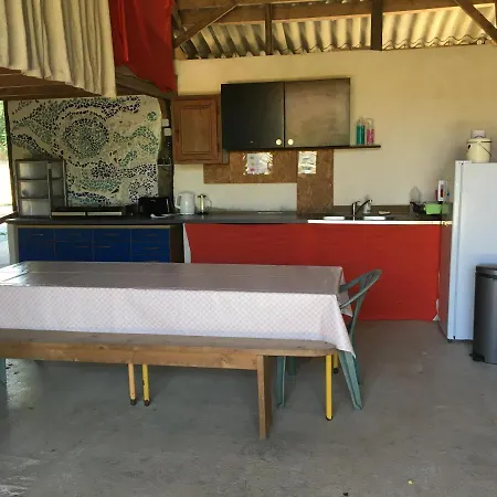 Glamping Nuit *é* Toilée à La Ferme Du Petit Puyaume *
