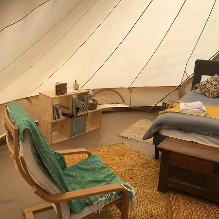 Nuit *é* Toilée à La Ferme Du Petit Puyaume Glamping