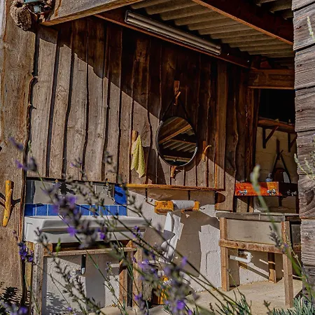 Glamping Nuit *é* Toilée à La Ferme Du Petit Puyaume