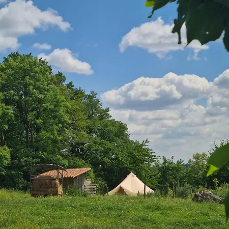 Nuit *é* Toilée à La Ferme Du Petit Puyaume Campo de lujo *