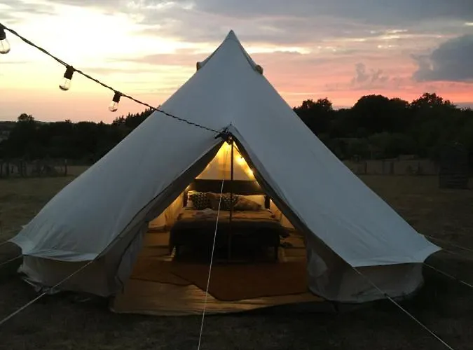 Nuit *e* Toilee A La Ferme Du Petit Puyaume Montravers