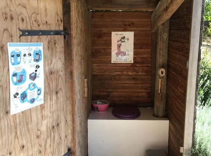 Nuit *e* Toilee A La Ferme Du Petit Puyaume * Montravers