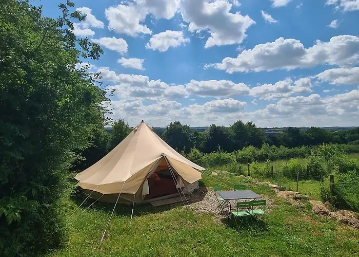 Nuit *e* Toilee A La Ferme Du Petit Puyaume Luxury tent *