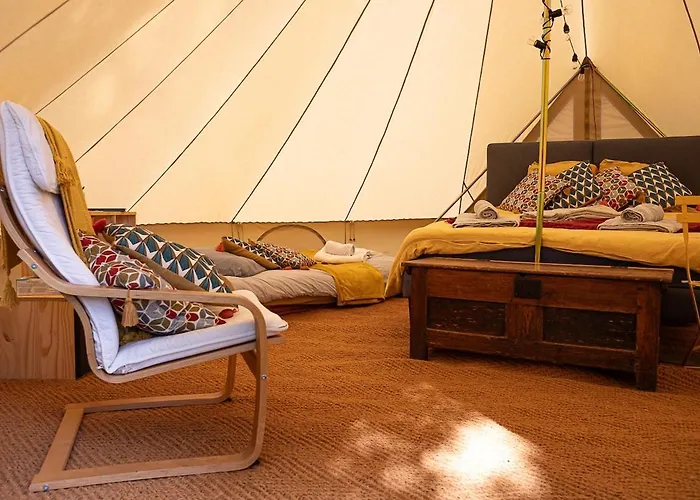 Nuit *e* Toilee A La Ferme Du Petit Puyaume * Montravers