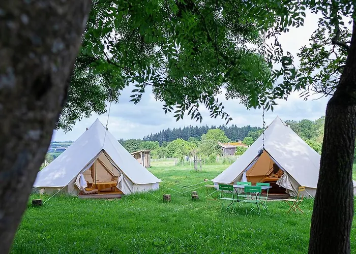 Luxury tent Nuit *e* Toilee A La Ferme Du Petit Puyaume